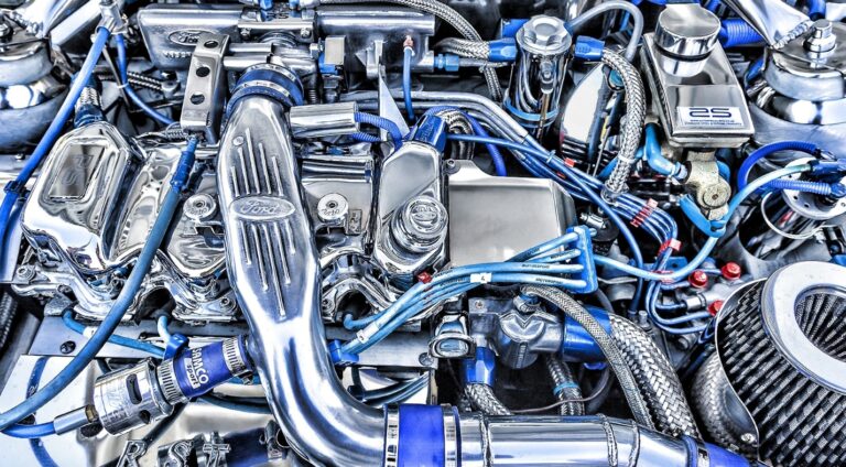 Как работает двигатель машины