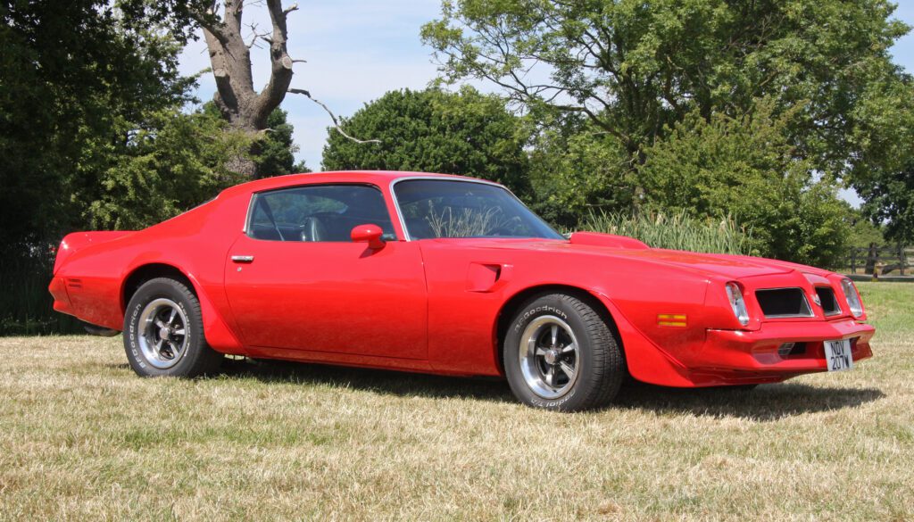 Автомобили Pontiac история модели