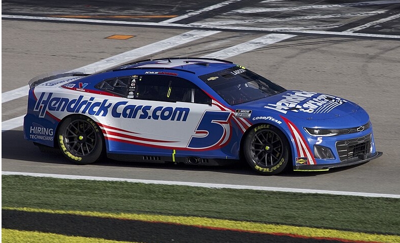 Про гоночные автомобили NASCAR racing 3 автомобили NASCAR racing