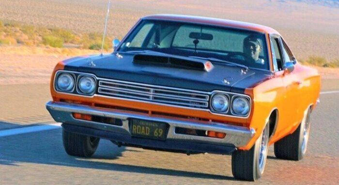 Плимут автомобили