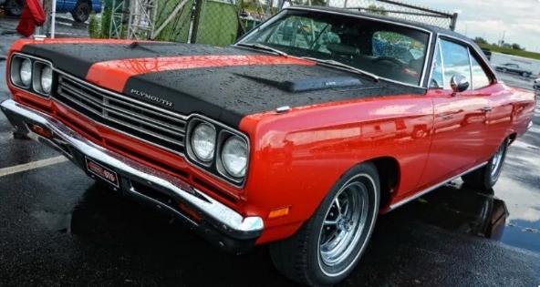 Plymouth Roadrunner 