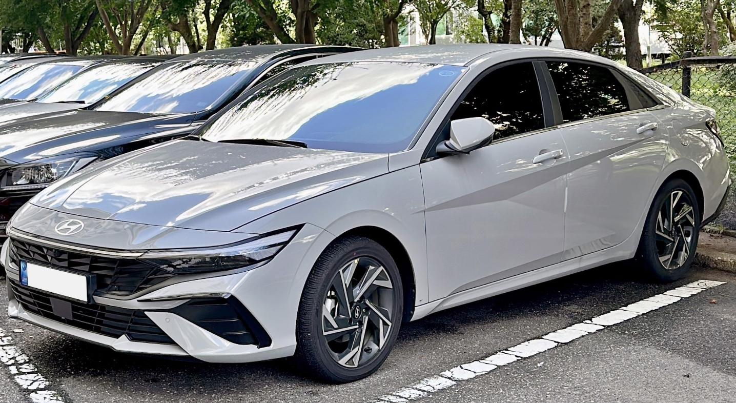 Hyundai Elantra 2023