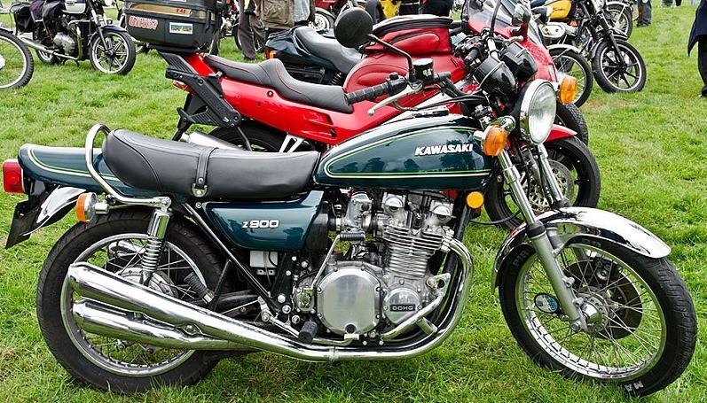 Kawasaki Vulcan 900
