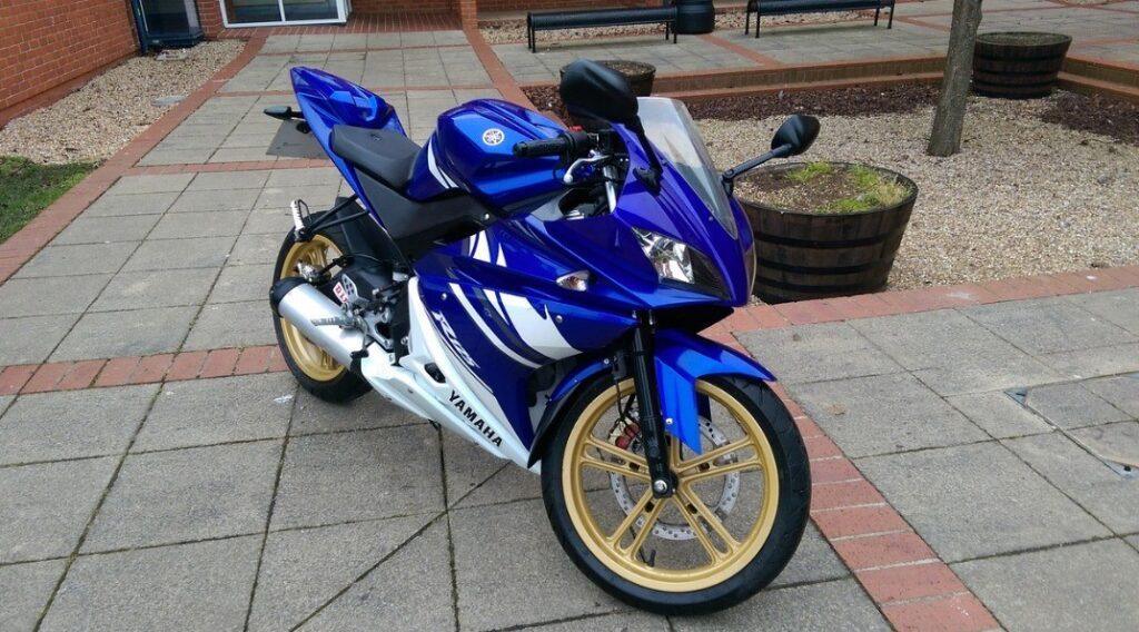 Мотоцикл Yamaha R6