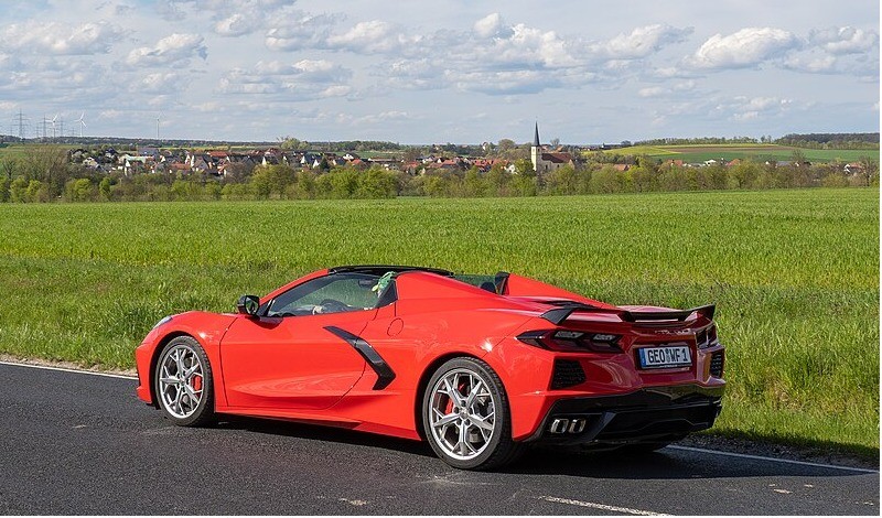 Как сбросить индикатор давления в шинах 22 Chevrolet Corvette Z06 2024