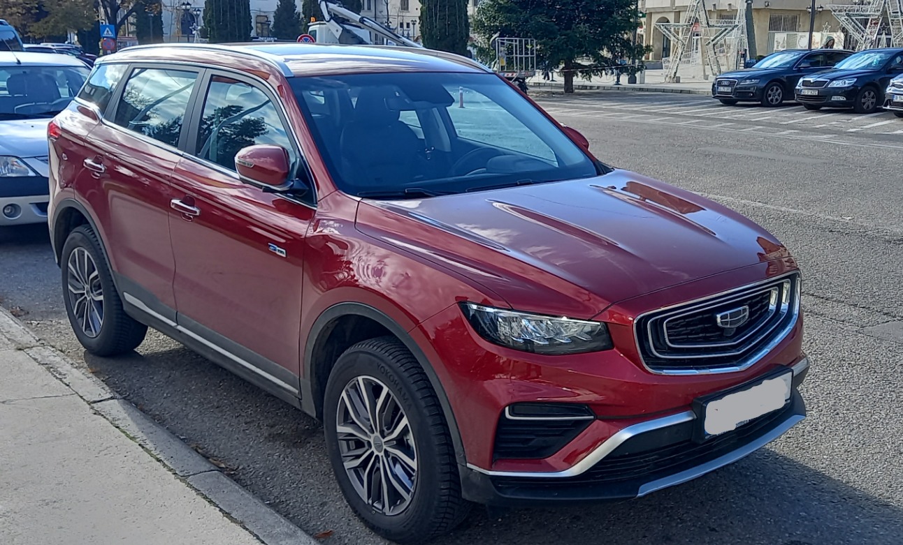 автомобиль Geely Atlas Pro